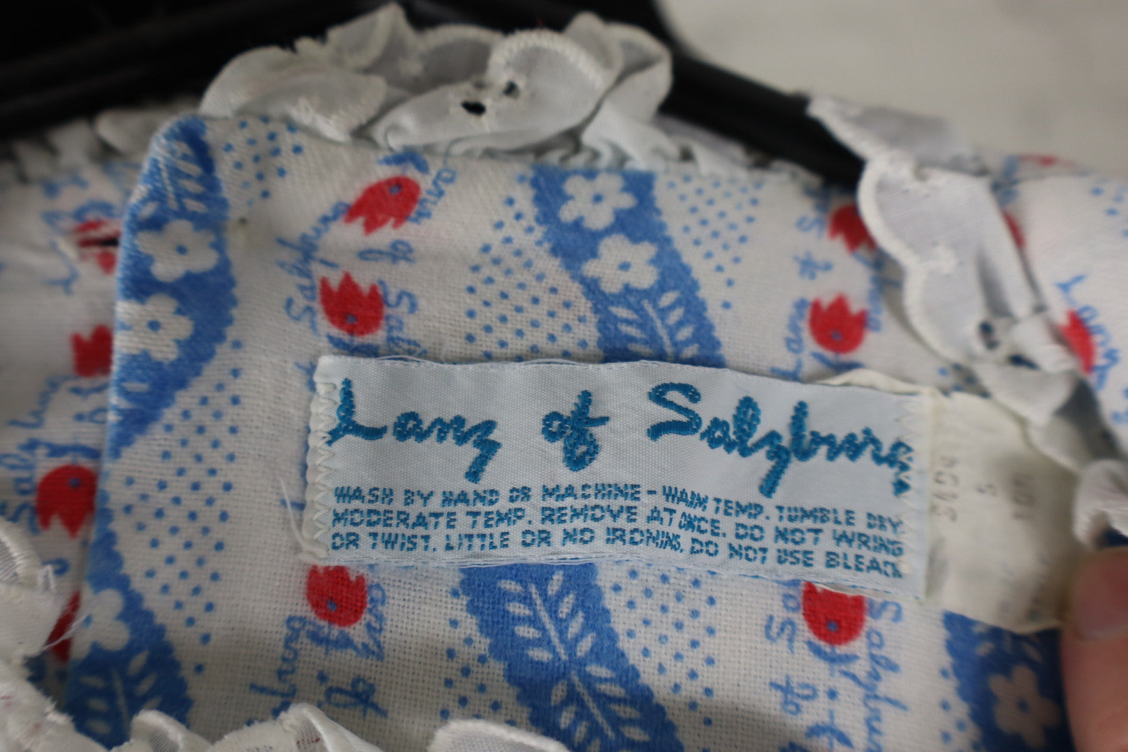 Vintage 1970s Lanz of Salzburg Cotton Nightgown