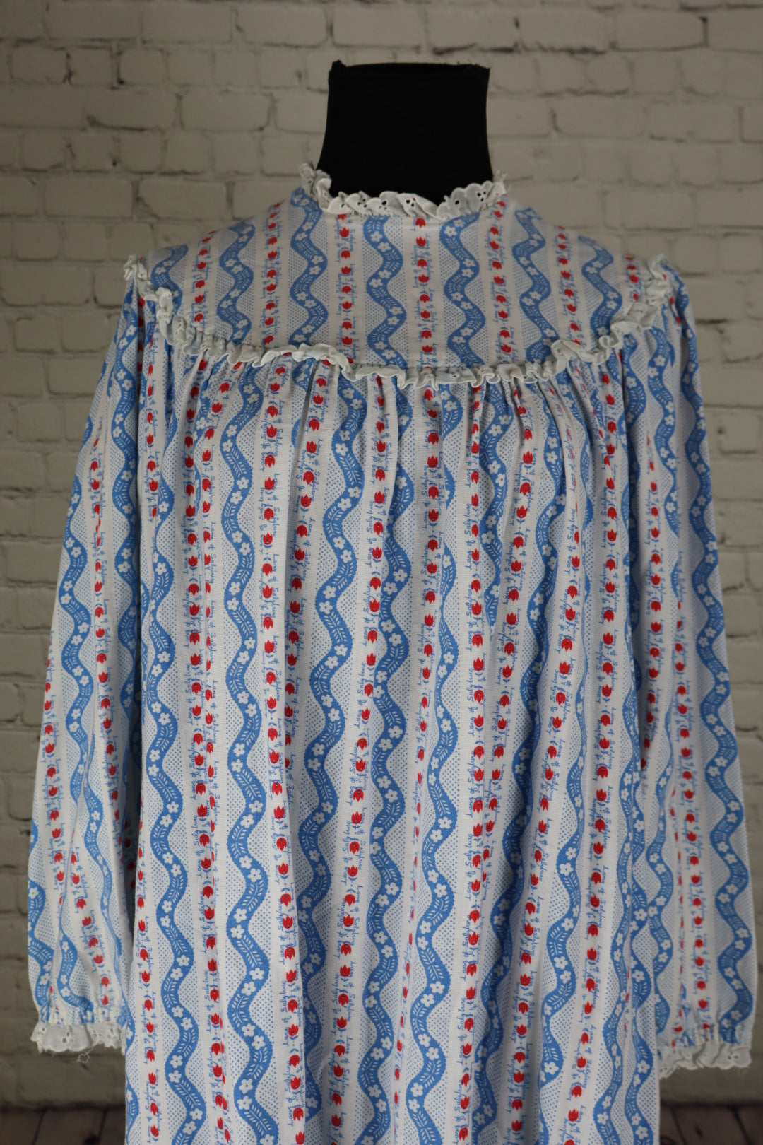 Vintage 1970s Lanz of Salzburg Cotton Nightgown