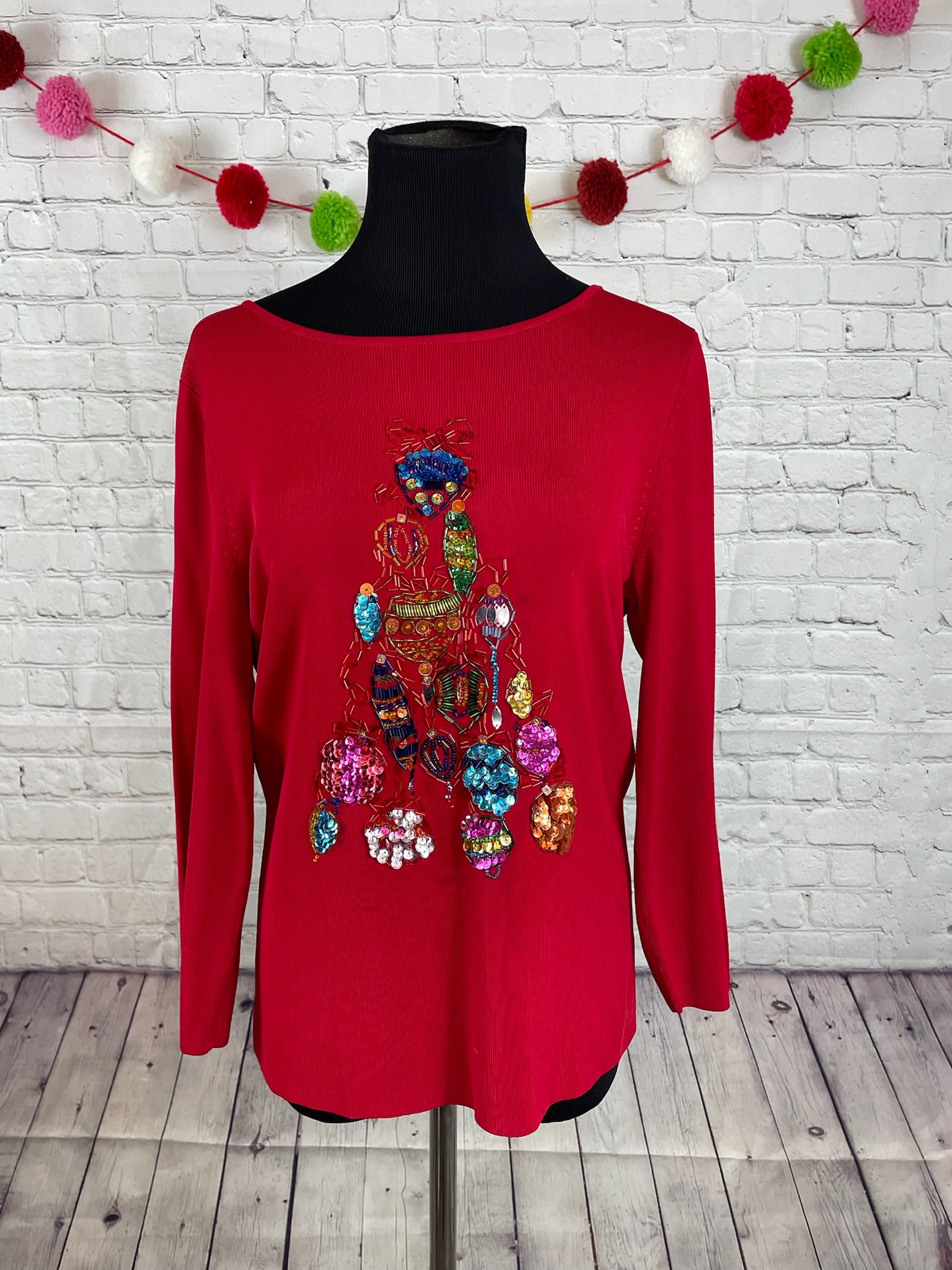 Vintage Sequin Ornament Holiday Top - M
