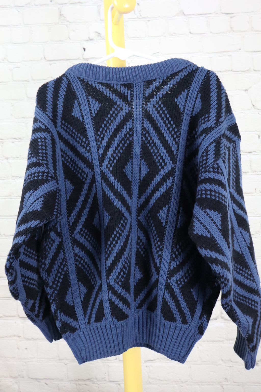 Trend Basics Geometric Knit Sweater - Youth S–M