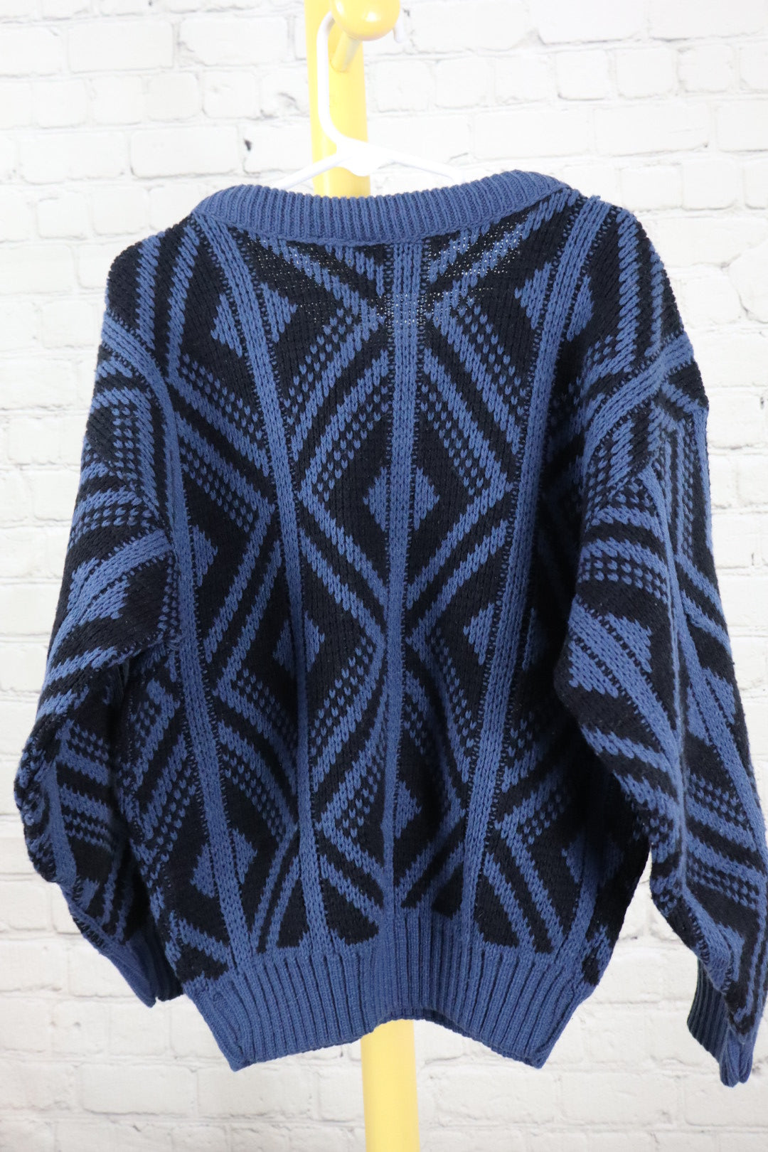 Trend Basics Geometric Knit Sweater - Youth S–M