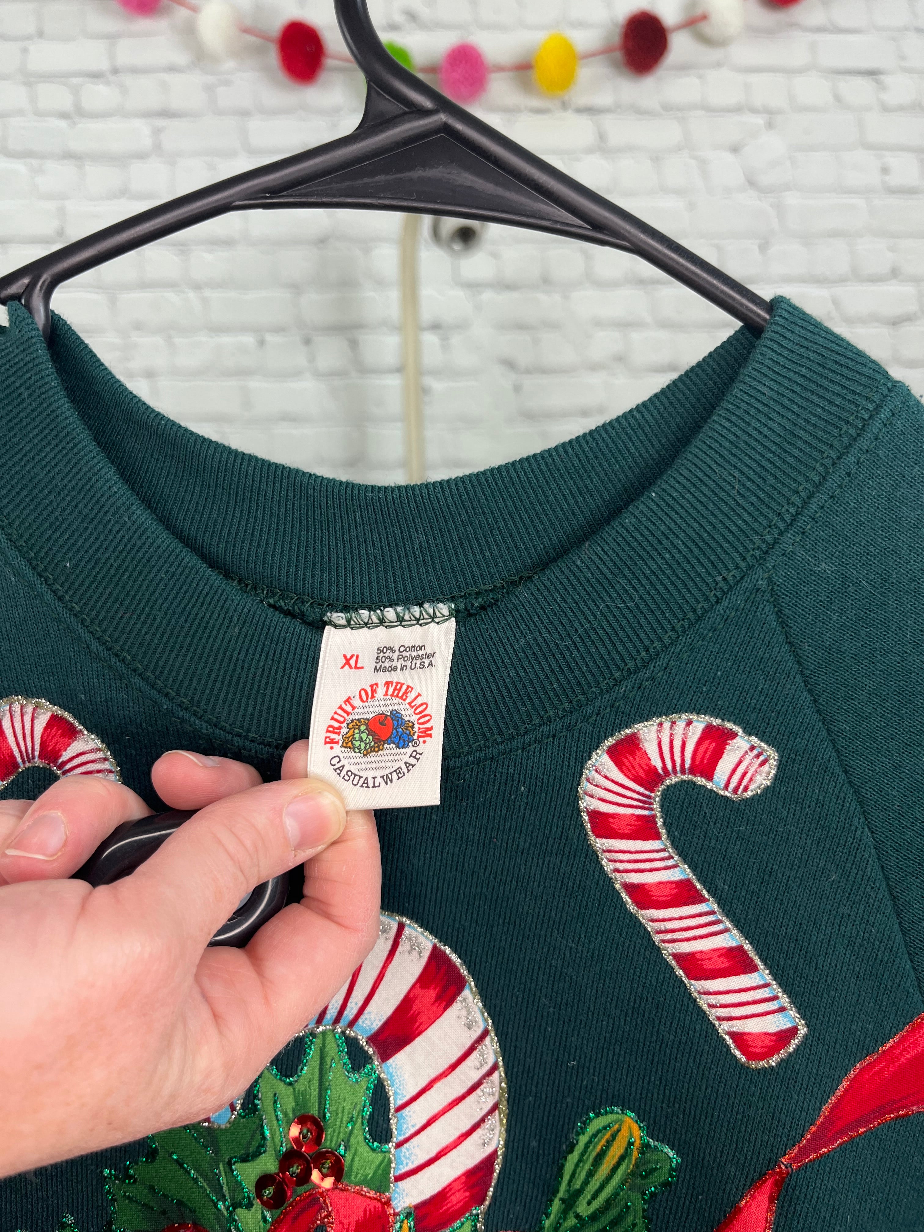 Vintage Candy Cane Sweatshirt – XL