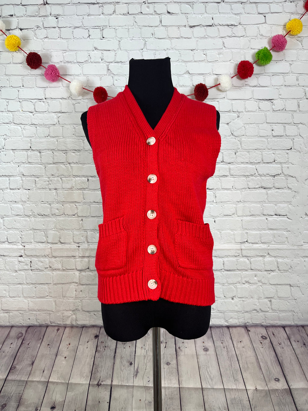Red Button-Front Knit Vest - S
