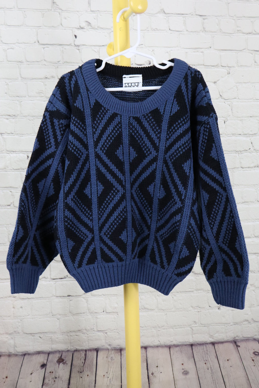 Trend Basics Geometric Knit Sweater - Youth S–M