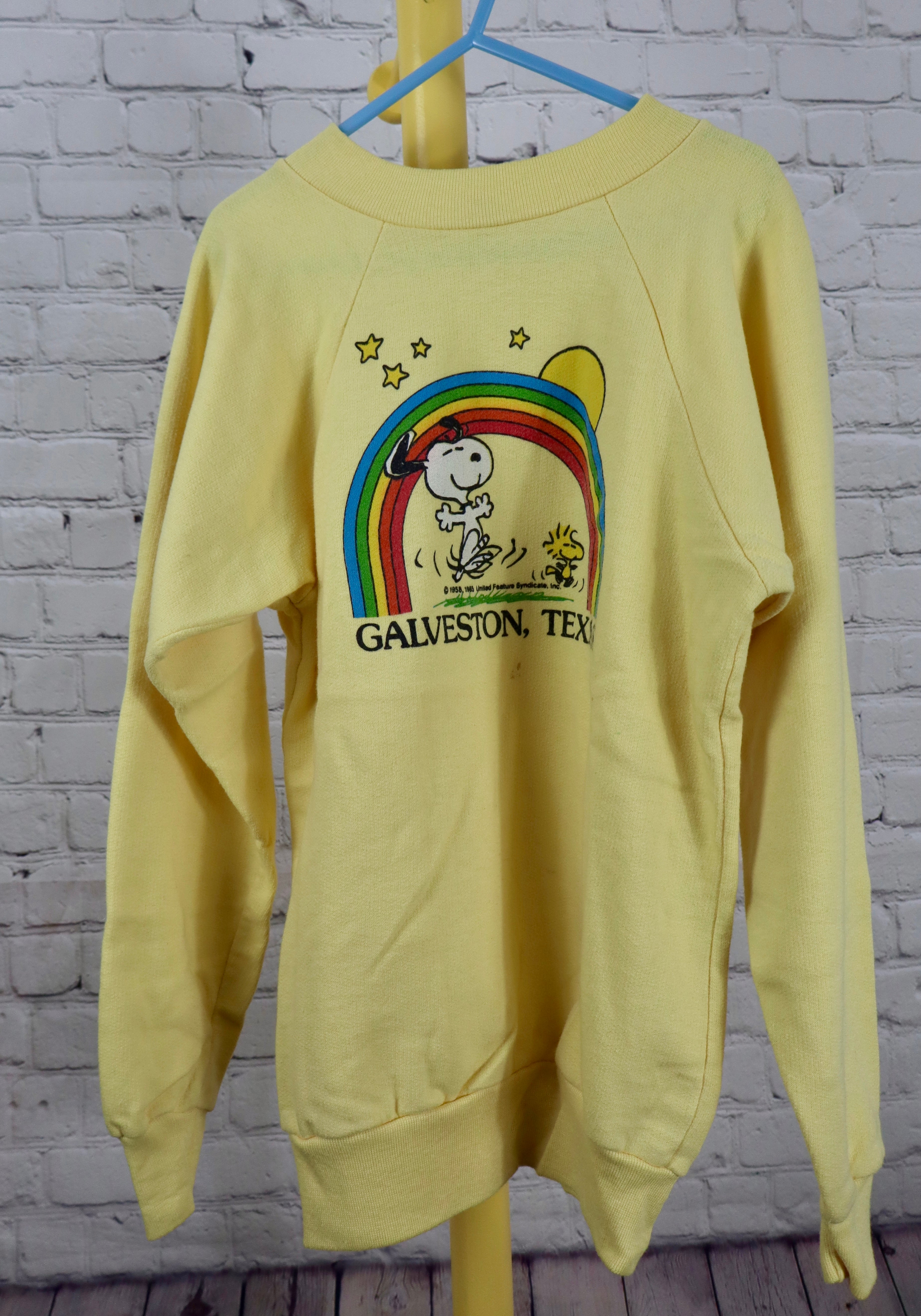 Vintage Peanuts Rainbow Galveston, TX Souvenir Sweatshirt
