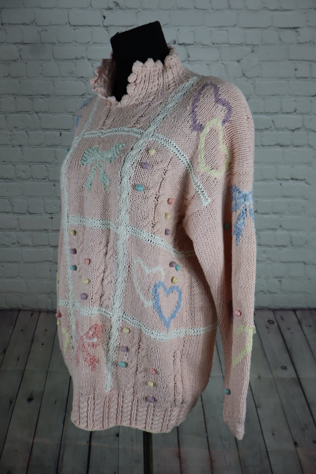 Vintage Pastel Bow & Heart Hand-Knit Sweater - L