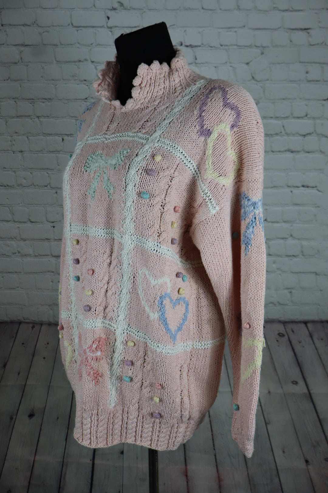 Vintage Pastel Bow & Heart Hand-Knit Sweater - L