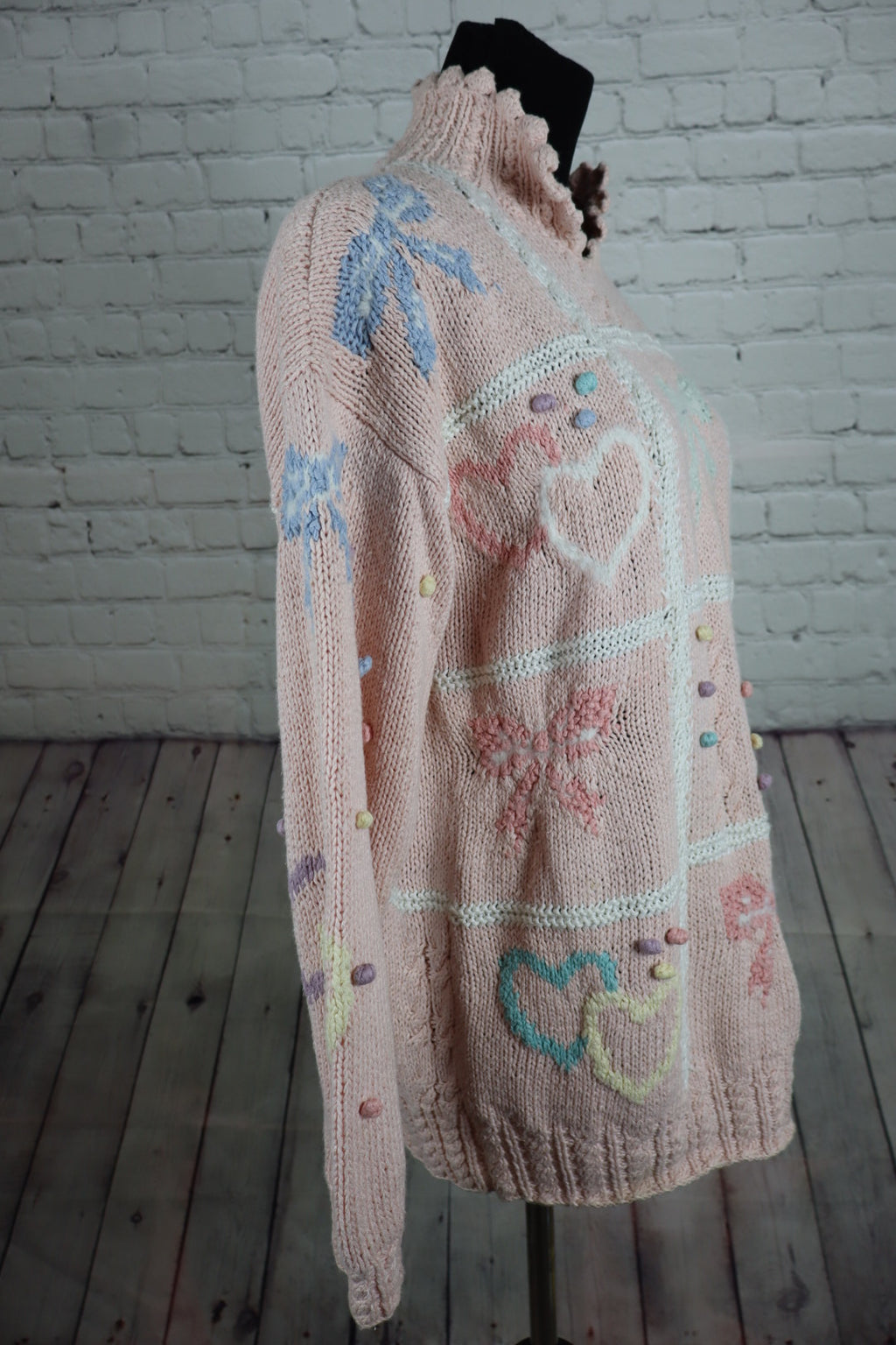 Vintage Pastel Bow & Heart Hand-Knit Sweater - L